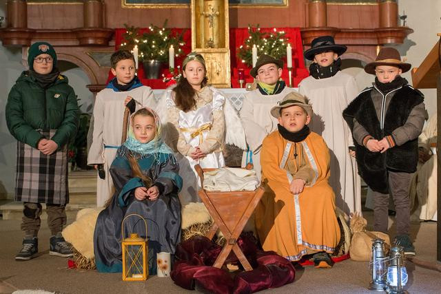 2022-12-24 Krippenspiel in der Christmette - Bild 012