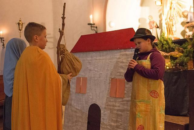 2024-12-24 Krippenspiel in der Christmette - Bild 004